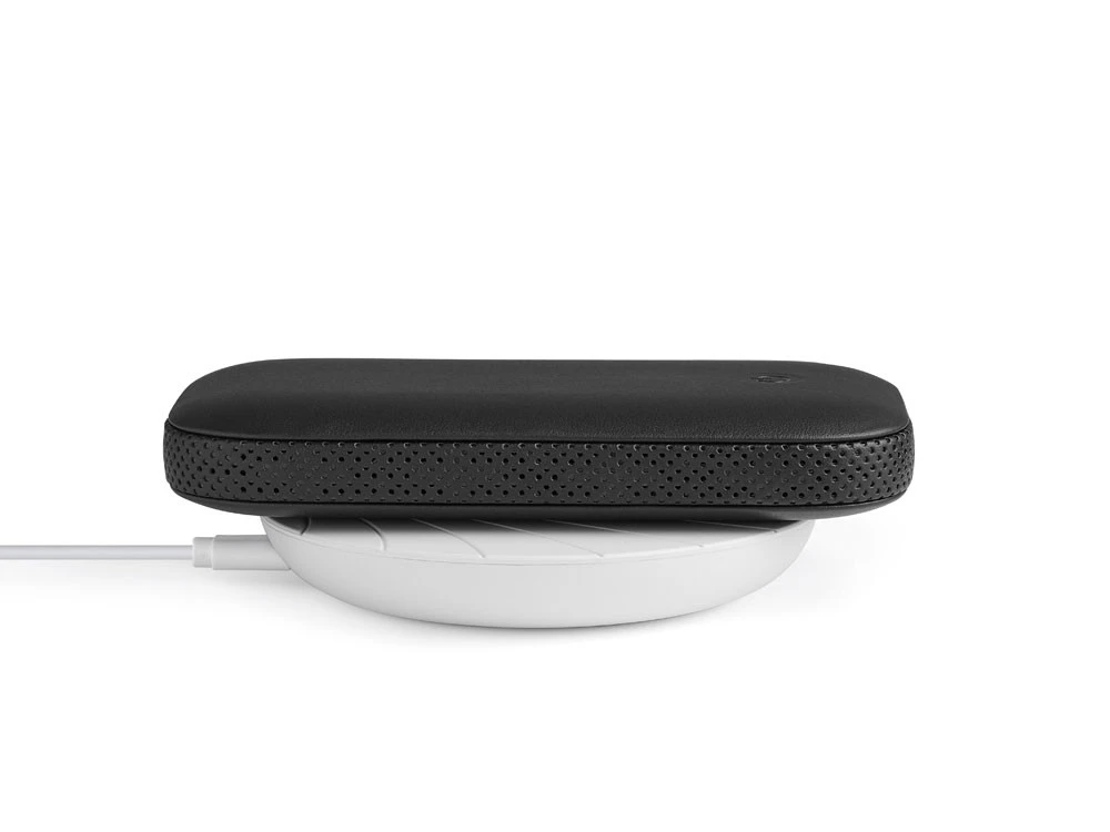 Внешний аккумулятор с беспроводной колонкой Powersound
