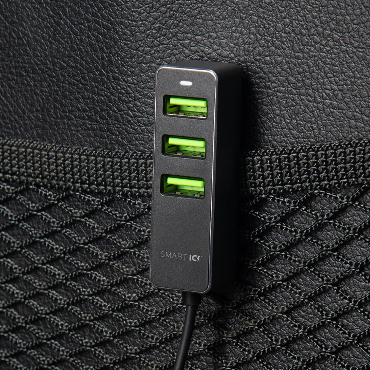 АЗУ 1 USB + 3 USB для пассажиров, QC 3.0, 7Аa